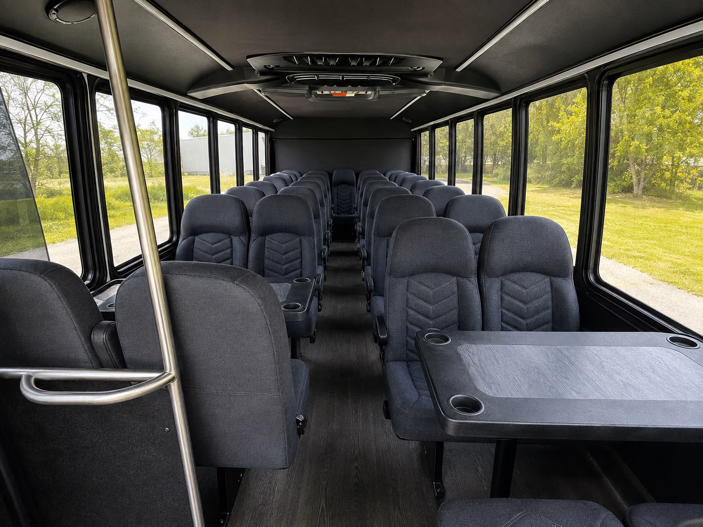 clarksville airport shuttle services your group can trust