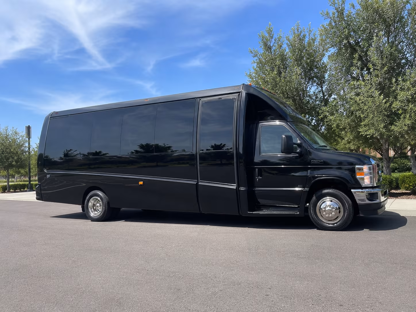 franklin transportation for franklin wedding parties and guests