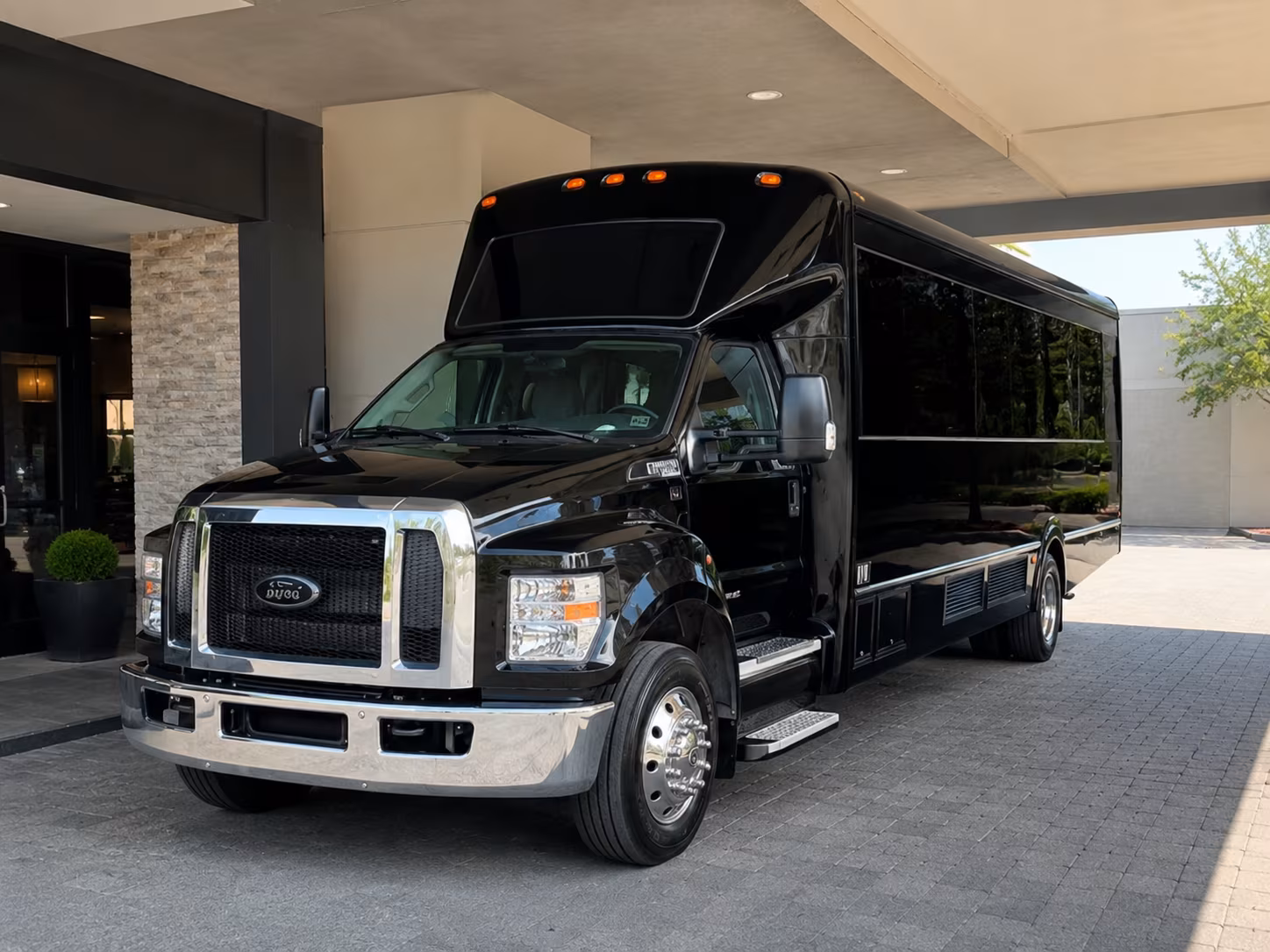 hendersonville private long distance charter bus rentals in hendersonville