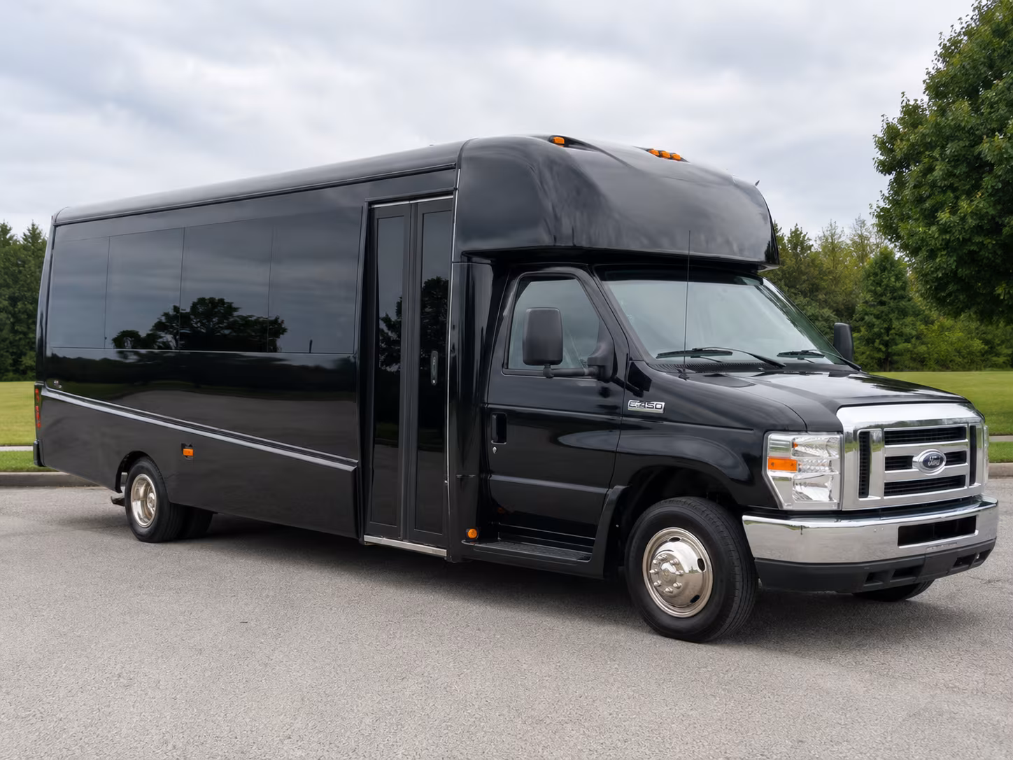hendersonville private shuttles for hendersonville winery tour groups
