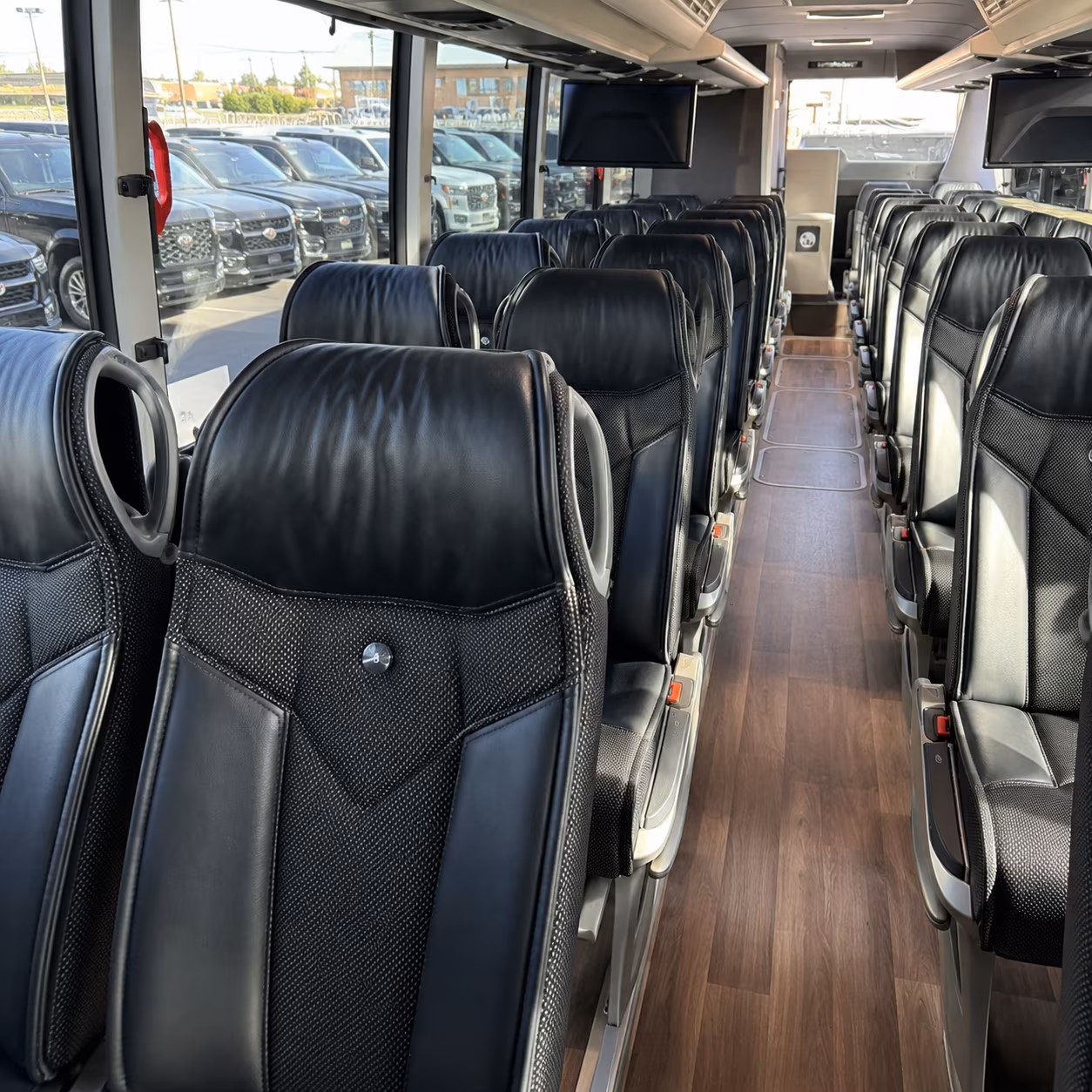 hendersonville sleek charter bus rentals for hendersonville corporate retreats