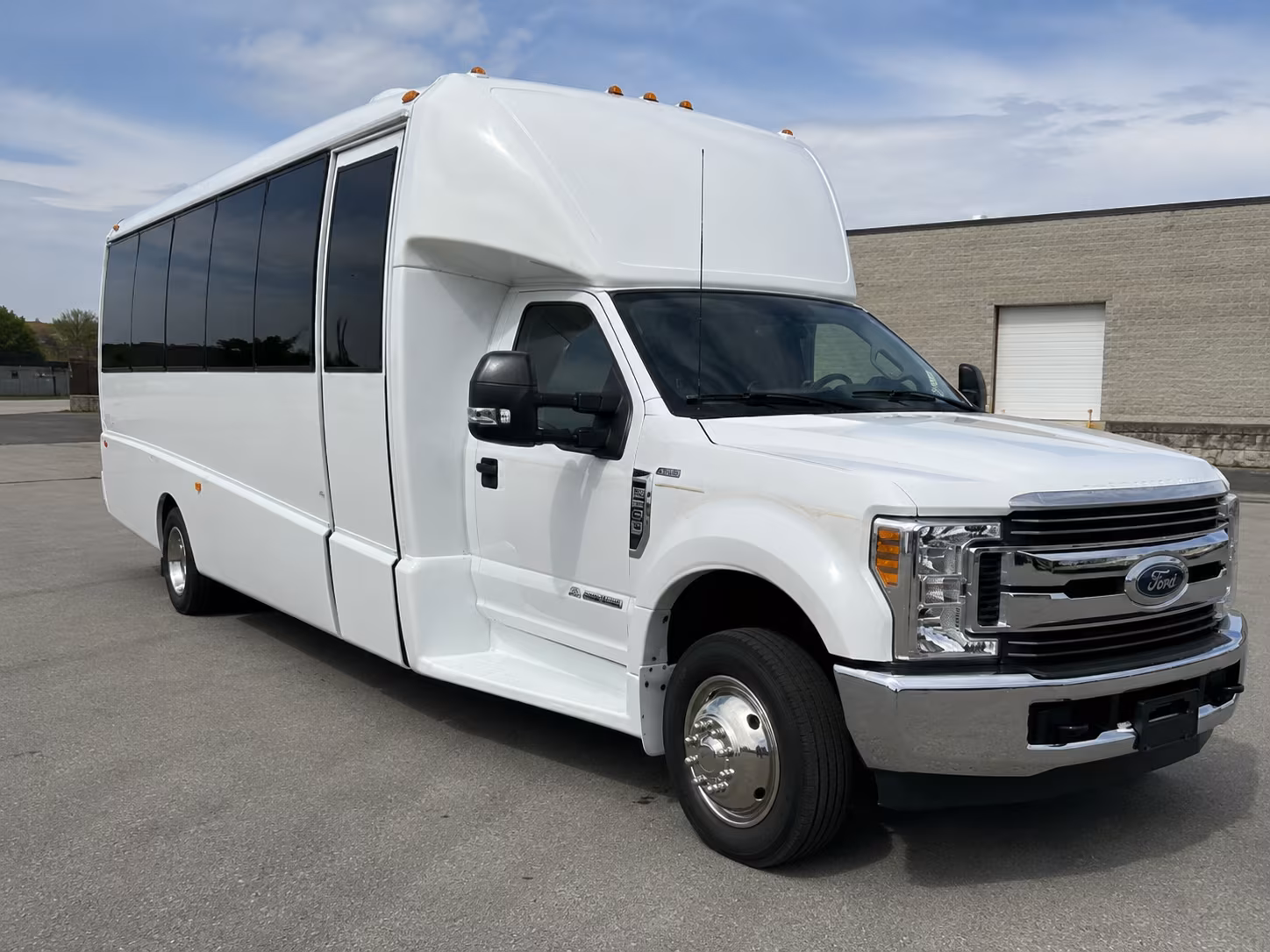 kingsport rent a charter bus for kingsport concerts events