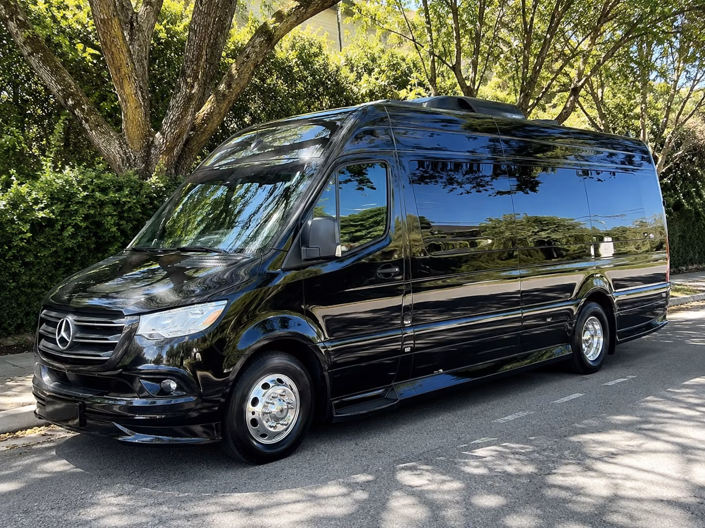 memphis comfortable employee shuttle bus rentals in memphis