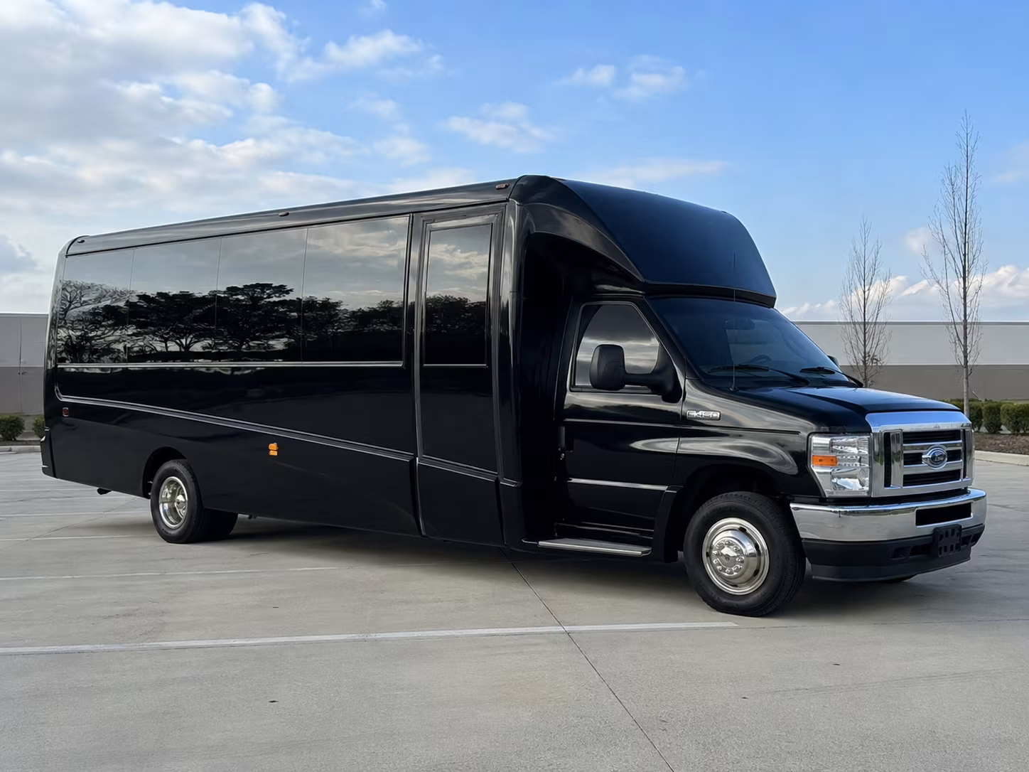 murfreesboro airport shuttle bus rentals
