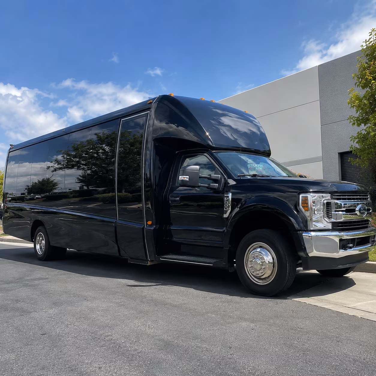 nashville long distance charter buses to and from nashville