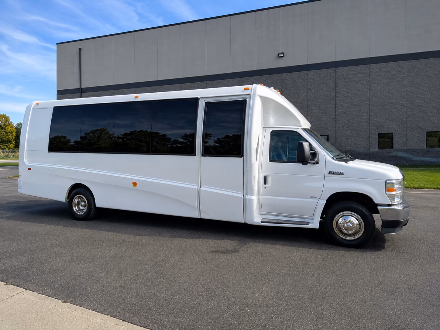 science hill david crockett unicoi county and elizabethton prom groups all find buses here